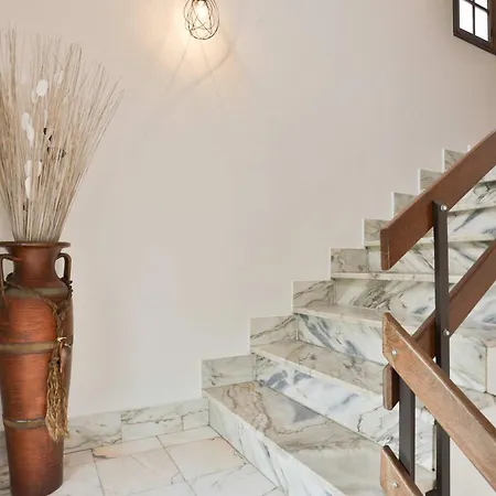 Vitalia In Machico (Madeira)